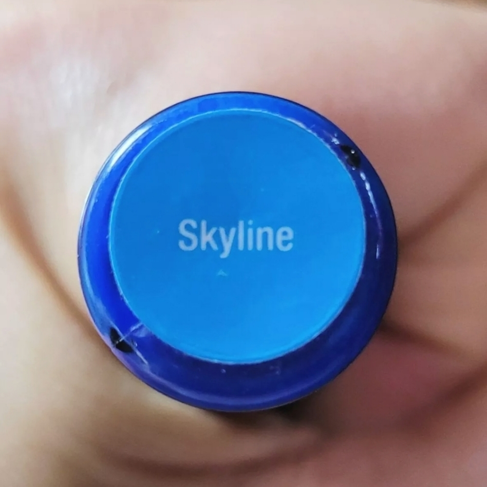 NEW Sealed Full Size Lipsense Lip Color SKYLINE
